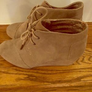 Toms booties